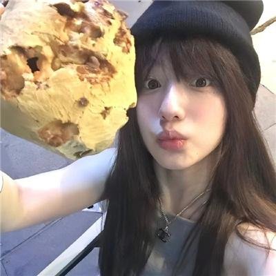 亲爱的小美人鱼 封面